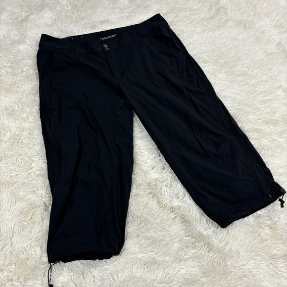 Columbia Omni-Shield women’s capri drawstring ankle hiking pants size 10 - Picture 13 of 13